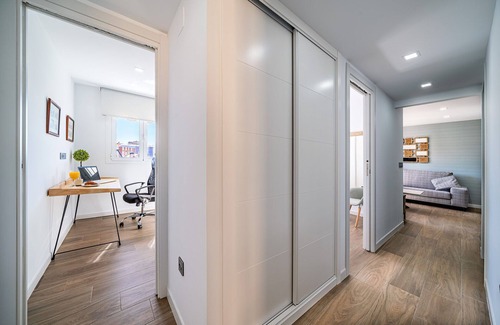 Poligono Alameda Apartment | Sunset Malaga Apartments - Segura