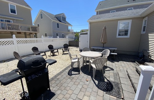 Lavallette House | Sunset Manor minutes to Seaside Heights Boardwalk heading south,
