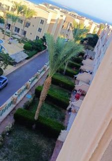 Village Road Apartment | Sunset Pearle Sahl Hashish