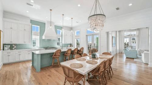 Dune Allen Beach House | Sunset Pointe 30A by AvantStay Gulf Views Carriage Pool