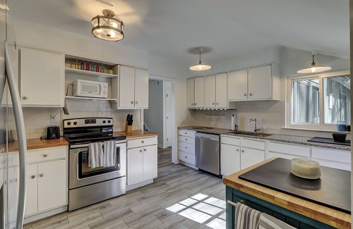 Lawton Woods House | Sunset Rentals | Indigo Lane 5