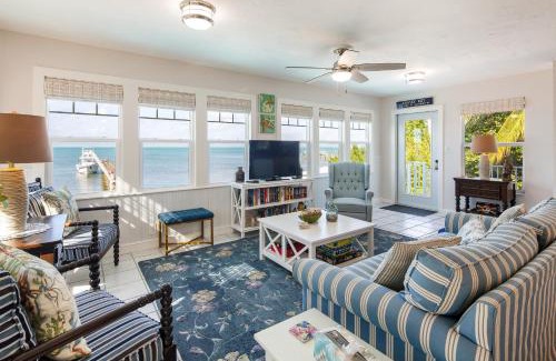 Marathon House | Sunset Sanctuary
