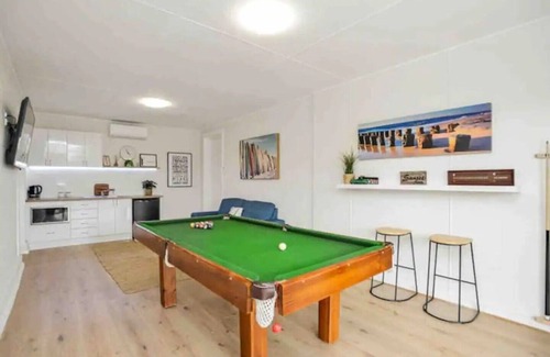 Goolwa Beach House | Sunset Sands - Spacious Beach Oasis with Stunning Views and Amenities.