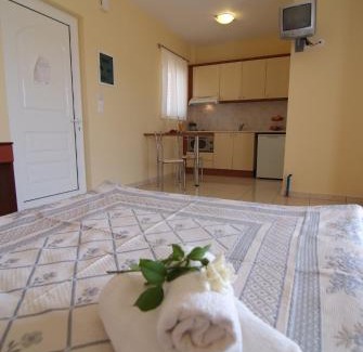Nea Styra Apartment | Sunset Studios