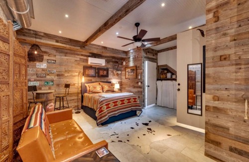Austin House | Sunset Summit - VIEWS Perfect Couples Retreat!