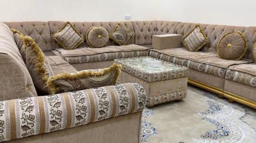 Abu Dhabi House | Sunset valley farmhouse