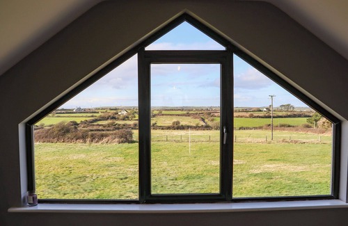 Fethard on Sea Cottage | SUNSET VIEW LODGE, pet friendly in Fethard-On-Sea, County Wexford