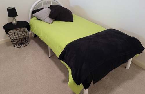 Bairnsdale Apartment | Sunset View Manor
