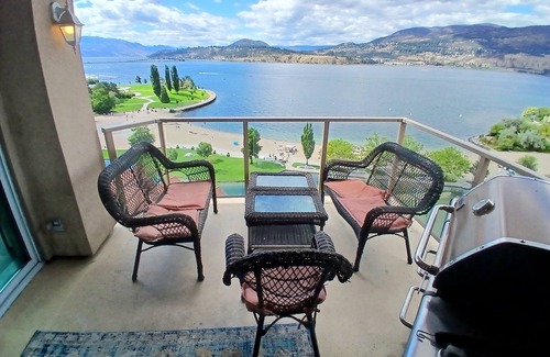 Kelowna Central Business District Condo | Sunset Waterfont Resort 12. Luxury Lakeside, stunning 3 bed/2bath Kelowna Condo.