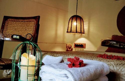 Champakulam Bed & Breakfast | Sunsets and Palm Trees