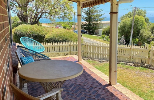Guilderton House | Sunsets Forever Moore - Splendid Ocean Views - Pet friendly - easy walk to Ocean