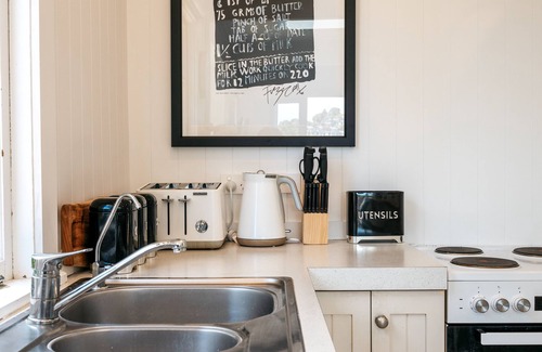 Palm Beach Cottage | Sunshine Cottage at Palm Beach | Be My Guest