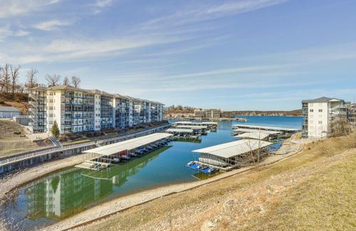 Lake Ozark Apartment | Sunshine Shack Lake Ozark Condo Pool, Lake View