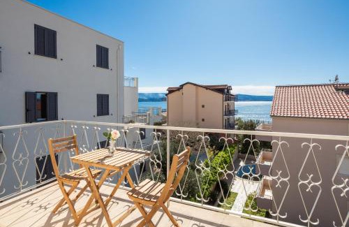 Tice Apartment | Sunshine Suites