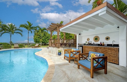 Runaway Bay Villa | Sunspot Villa, 6 bdr beachfront villa in Runaway Bay, Jamaica