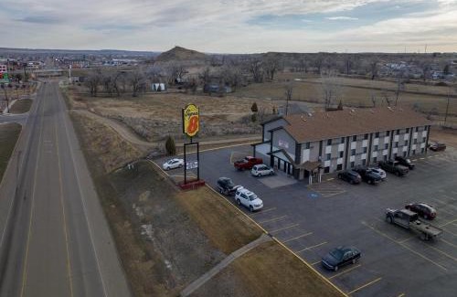 Miles City Hotel | Super 8 by Wyndham Miles City