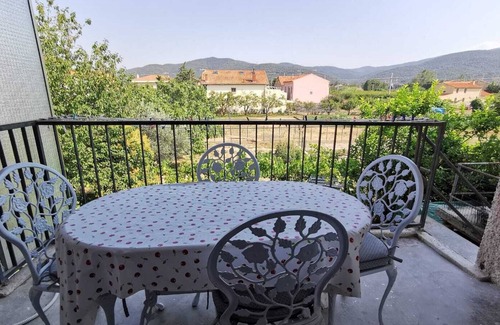 Ille-sur-Tet Apartment | Super Appt T4 Lumineux au Cœur D'ille-sur-têt 66