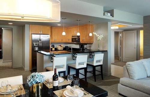 Las Vegas Apartment | SUPER BOWL 2024! ELARA-HILTON GRAND VACATIONS, Penthouse - 1 Bedroom Plus Suite