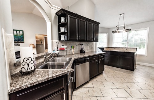 Lake City House | Super clean, quiet. Close to world famous springs. Game Room!