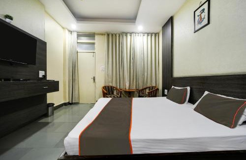 Bhopal Hotel | Super Collection O Hotel Silver Inn