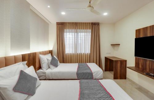Kalyan Nagar Hotel | Super Collection O Manu
