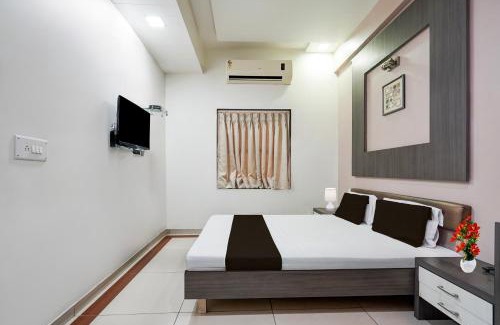 Gandhinagar Hotel | Super Collection O Sachivalaya Metro Station Gandhinagar Formerly Hotel Ghunghat Inn