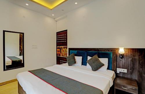 Noida Hotel | Super Collection O Sector 55 Noida Near Noida Stadium