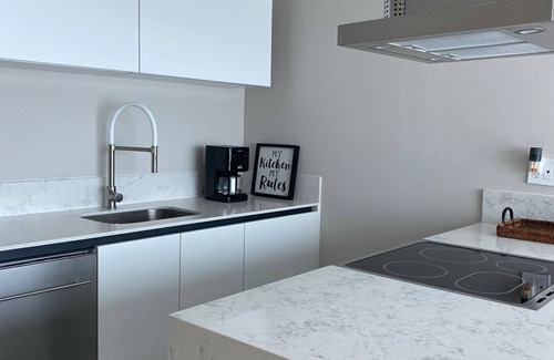 Flamingos Apartment | Super Cozy 1 bedroom apartment with balcony and beach access