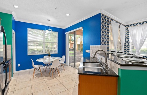 Reunion House | Super Fly- Movie Loft w Recliners Near Disney