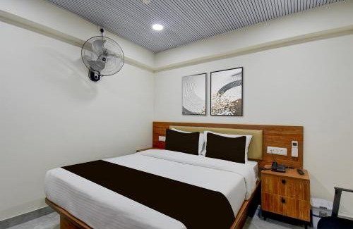 Kasarwadi Hotel | Super Hotel O Pune Kasarwadi Railway Station