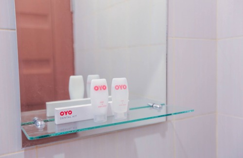 Jakarta Hotel | Super OYO Capital O 133 Griya Ciaji