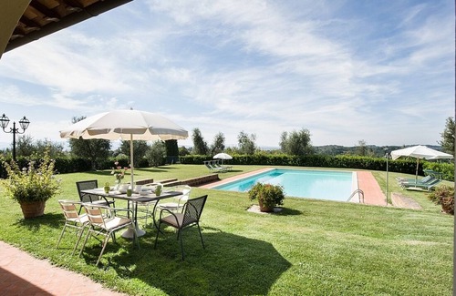 Palaia Villa | Super panoramic, private pool, fast Wifi, Air cond, close to town - NO BILLS