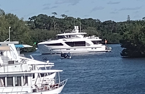Nokomis Boat Rental | Super Seahorse