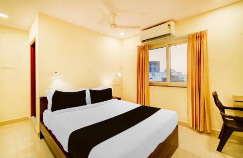 Medchal Hotel | Super Townhouse De Alphabet Hotel - Gandimaissamma