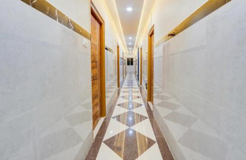 Gachibowli Hotel | Super Townhouse Gachibowli Near Sky View