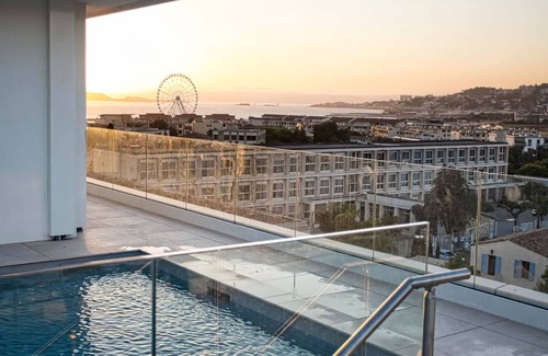 Bonneveine Apartment | Superb 3 p apartment, 10 mins from the beach with swimming pool and parking