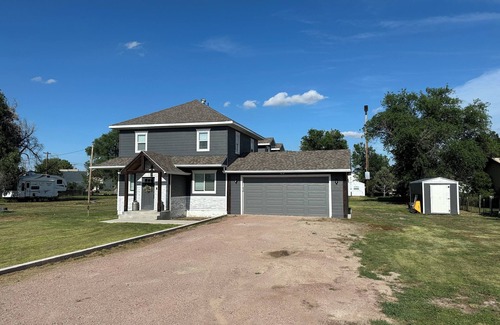 Whitney House | Superb 4-bedroom house with AC in Whitney