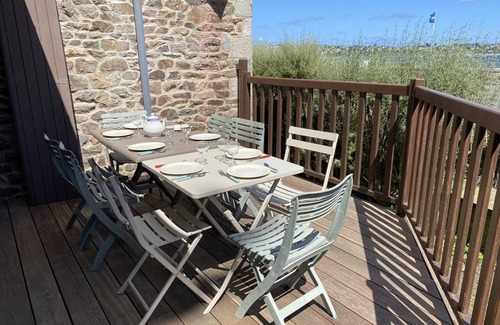 Saint-Cast-le-Guildo House | Superb apartment in La Garde, 20m from the beach!