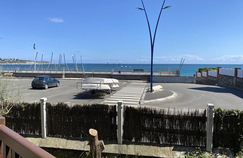 Saint-Cast-le-Guildo House | Superb apartment in La Garde, 20m from the beach!