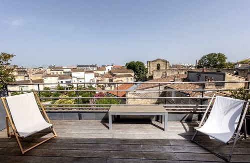 Saint Seurin - Fondaudege Apartment | Superb apartment, terrace with view, quiet+.