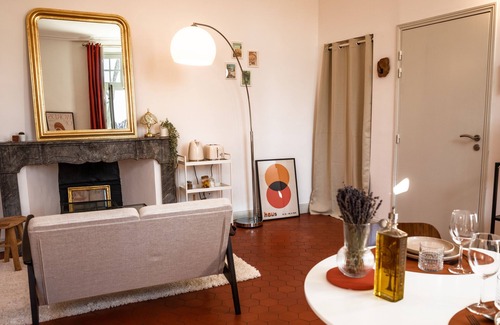 Noves Apartment | Superb, charming apartment 10 minutes from Saint-Rémy.