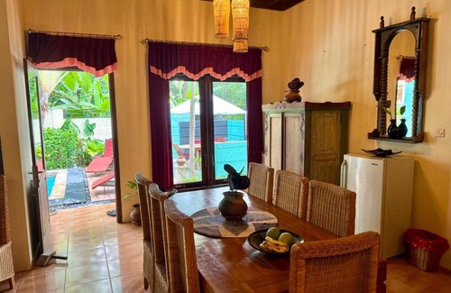 Senggigi Villa | Superb family friendly villa with pool and only 500 metres from beach