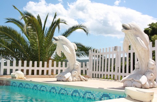 Favone Villa | Superb infinity pool villa with stunning sea views in Favone
