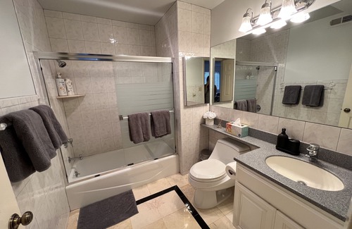 Lone Mountain Apartment | Superb location 2B/1B rental-close to USF, UCSF