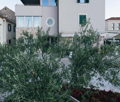 Susica Apartment | Superb main square residence
