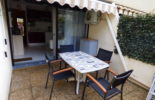 Marseillan Plage House | Superb studio cabin 4 people in the DRC