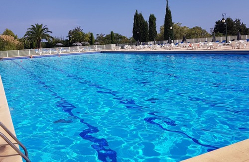 Bastide Giraud Apartment | Superb studio, panoramic sea view. Pool currently out of service.