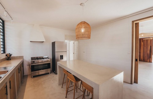 Pointe D'esny Villa | Superb waterfront villa - Unique!