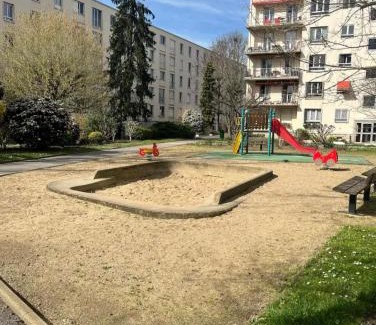 Rueil-Malmaison Apartment | Superbe apart proche transports