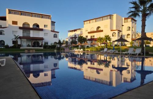 Cabo Negro Apartment | Superbe appartement avec une vue panoramique sur piscine